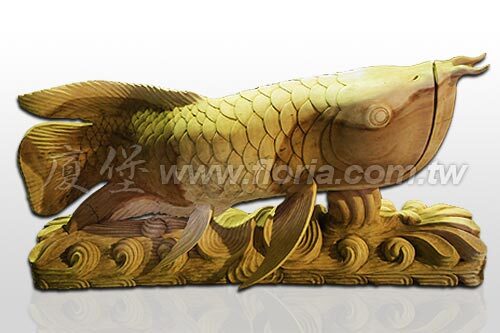紅龍大型木雕藝品